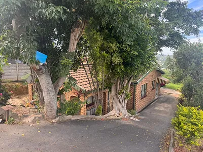 3 Bedroom House To Rent in Durban - img