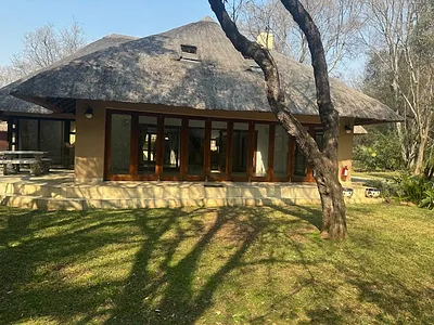 4 Bedroom House For Sale in Hartbeespoort - img