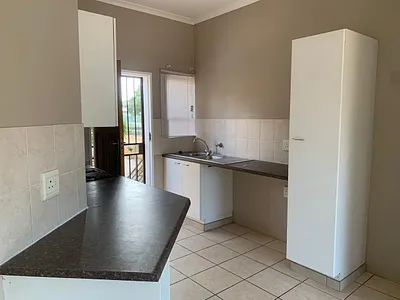 2 Bedroom Apartment For Sale in Randburg - cWb1.webp