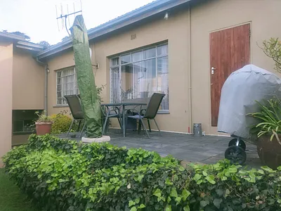 2 Bedroom House To Rent in Johannesburg - KPU3.webp
