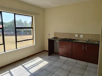 1 Bedroom Apartment To Rent in Roodepoort - vbWB.webp