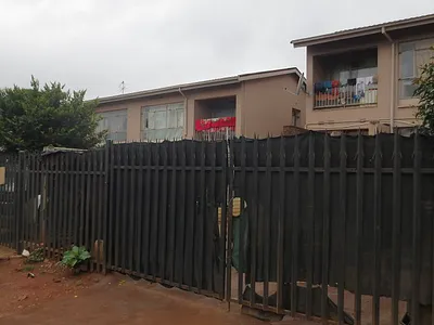 3 Bedroom Apartment For Sale in Randburg - urjG.webp