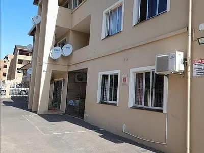 3 Bedroom Apartment For Sale in Tongaat - zFMo.webp
