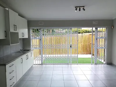 1 Bedroom Apartment To Rent in Durban North - img