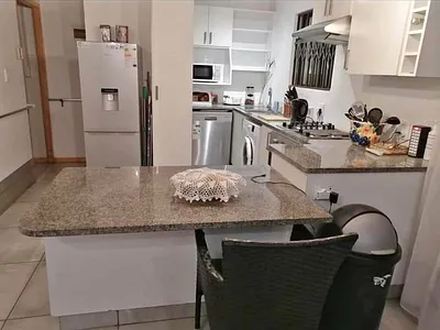 1 Bedroom Apartment To Rent in Amanzimtoti - j4gH.webp