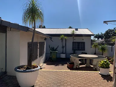 1 Bedroom Apartment To Rent in Johannesburg - wQGN.webp
