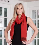 Amanda Van der Merwe - YBgz.webp