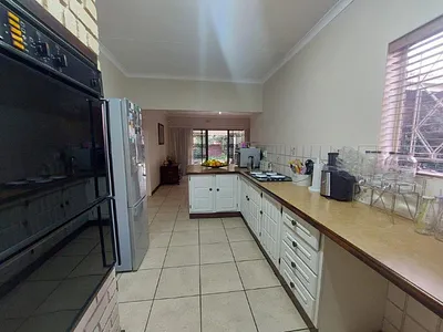 2 Bedroom Townhouse For Sale in Sunward Park, Boksburg - G1DT.webp