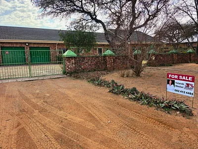 3 Bedroom House For Sale in Hoopstad - Vi9s.webp