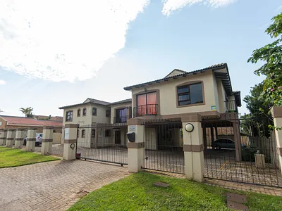 1 Bedroom Townhouse For Sale in Jeffreys Bay - qwt9.webp