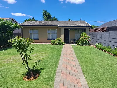 3 Bedroom House For Sale in Welkom - TJr8.webp