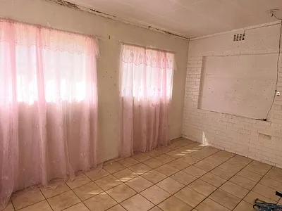 3 Bedroom House For Sale in Kimberley - ZxKn.webp