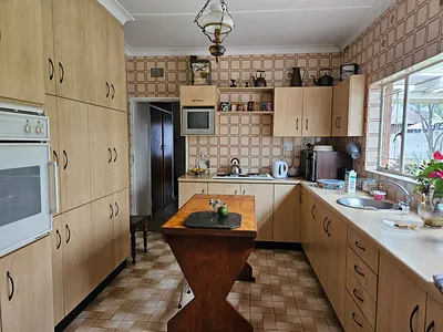3 Bedroom House For Sale in Kimberley - vCO5.webp