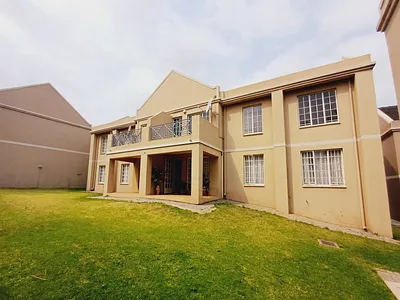 2 Bedroom Apartment For Sale in Pretoria - IIKP.webp