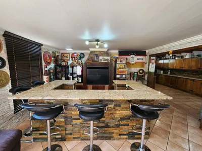 4 Bedroom House For Sale in Kimberley - ahjw.webp