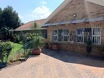 4 Bedroom House For Sale in Welkom - img