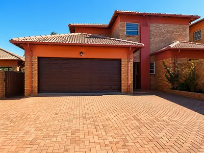 4 Bedroom House For Sale in Boksburg - DmFg.webp