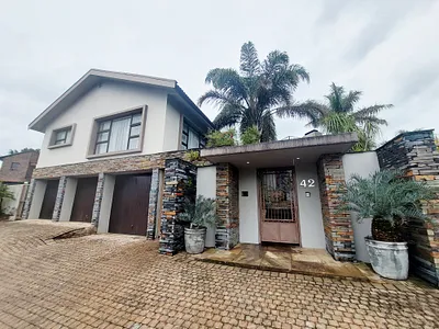 5 Bedroom House For Sale in George - nVda.webp