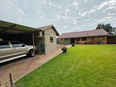3 Bedroom House For Sale in Welkom - RYhM.webp