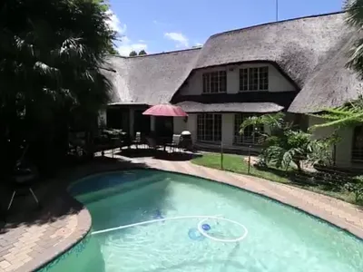 3 Bedroom House For Sale in Klerksdorp - kGLN.webp