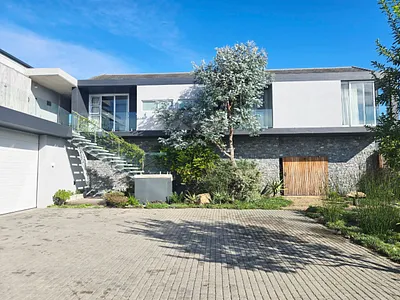 3 Bedroom Townhouse For Sale in George - n5KA.webp