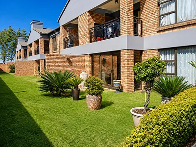 2 Bedroom Apartment For Sale in Boksburg - KNY2.webp