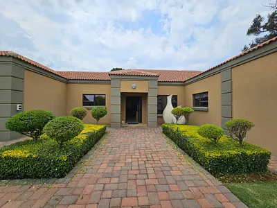 5 Bedroom House For Sale in Welkom - mdlB.webp