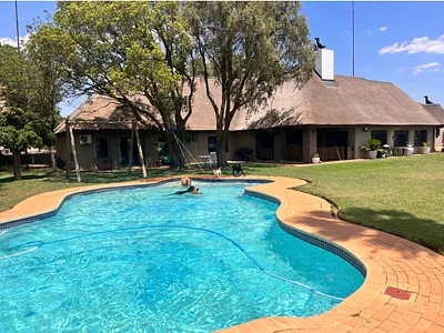 4 Bedroom House For Sale in Klerksdorp - kF4L.webp