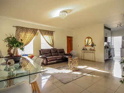 3 Bedroom House For Sale in Blouberg - EsTK.webp