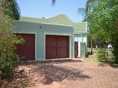 3 Bedroom House For Sale in Lephalale - Ywdf.webp