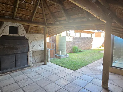 3 Bedroom House For Sale in Kimberley - lF79.webp