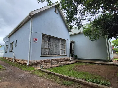 5 Bedroom House For Sale in Queenstown - ddzm.webp