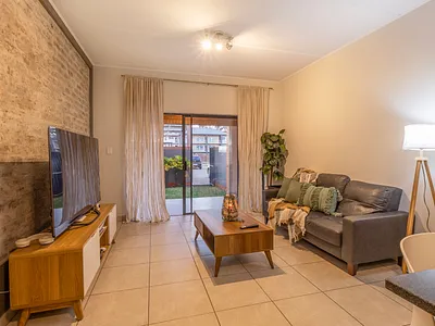 2 Bedroom Apartment For Sale in Sandton - img