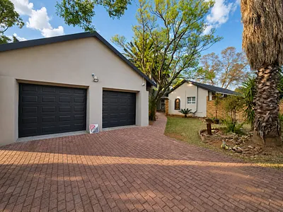 3 Bedroom House For Sale in Klerksdorp - CvNQ.webp
