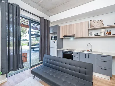 1 Bedroom Apartment For Sale in Cape Town - img