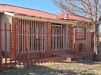 3 Bedroom House For Sale in Vredefort - img