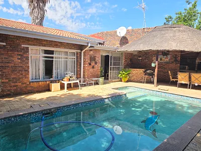 5 Bedroom House For Sale in Welkom - S1KT.webp