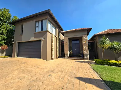 4 Bedroom House For Sale in Hartbeespoort - B4TF.webp