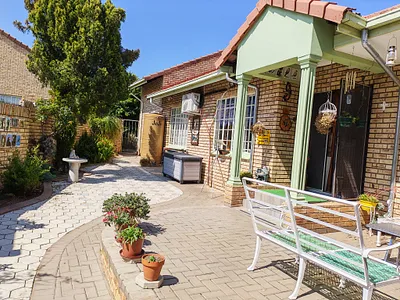 3 Bedroom Townhouse For Sale in Parys - img