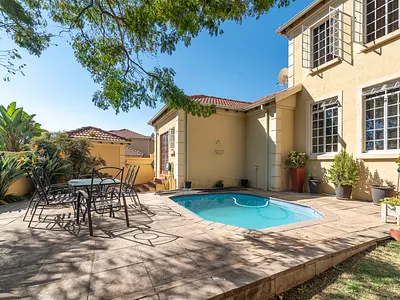 3 Bedroom Apartment For Sale in Randburg - img