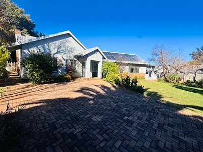 3 Bedroom House For Sale in Klerksdorp - KZYp.webp