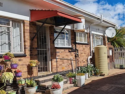 2.5 Bedroom Townhouse For Sale in Vredefort - mrU6.webp