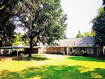 6 Bedroom House For Sale in Parys - uW94.webp