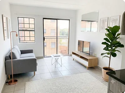 2 Bedroom Apartment For Sale in Pretoria - 3XvS.webp