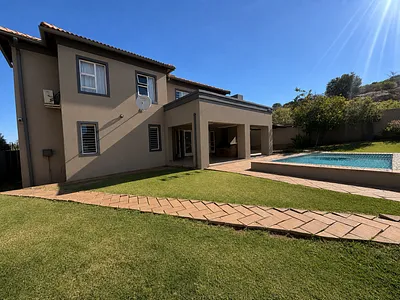 3 Bedroom House For Sale in Klerksdorp - TeLn.webp