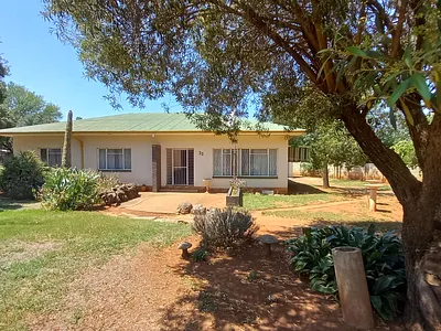 3 Bedroom House For Sale in Hartswater - 8EW6.webp
