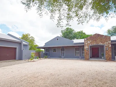 5 Bedroom House For Sale in Lephalale - img