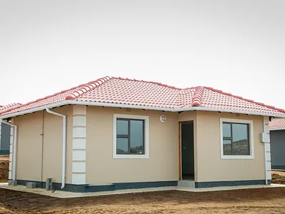2 Bedroom House For Sale in Queenstown - 2apF.webp