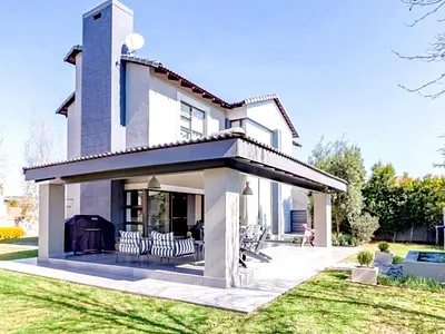 4 Bedroom House To Rent in Pretoria - img