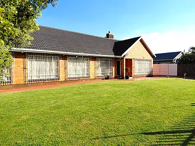 5 Bedroom House For Sale in Boksburg - img